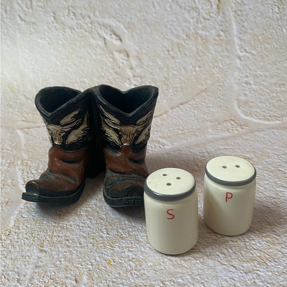 Vintage Cowboy Boot Salt and Pepper Shaker Set